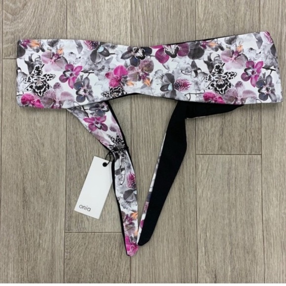 Floral Twist Bandeau Bikini Top - Picture 2 of 3